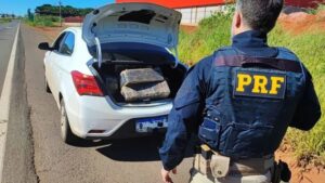 PRF prende jovem com quase 400 kg de maconha em Jandaia do Sul