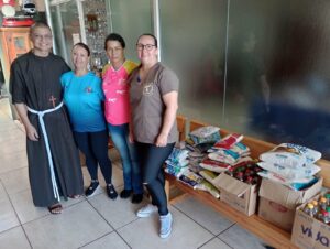 Campeonato Amador de Arapongas arrecada alimentos a serem doados para instituições socioassistenciais