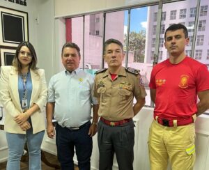 Prefeito de Arapongas tem audiência com comandante do Corpo de Bombeiros do Paraná