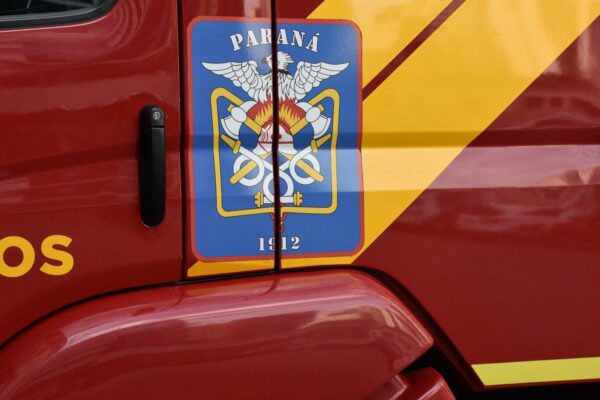 Arapongas conquista caminhão tanque e mais dez efetivos para o Corpo de Bombeiros