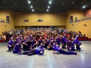 Balé Teatro Guaíra encanta público com apresentação em Arapongas