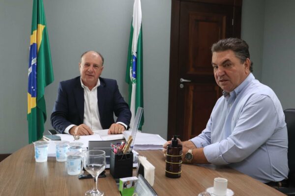 Prefeito quer atenção especial do Estado na finalização de obras em Arapongas