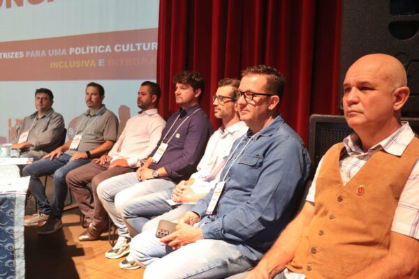 II Conferência Municipal de Cultura de Arapongas discute diretrizes para políticas inclusivas e integradas