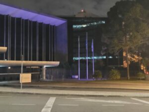 Assembleia Legislativa iluminada de verde