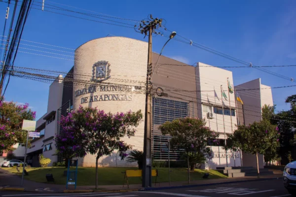 Em sessão ordinária realizada nesta segunda-feira (29) Câmara Municipal de Arapongas tem novo Presidente!
