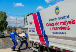 Apucarana vira referência com programa de recolhimento de móveis e inservíveis domésticos