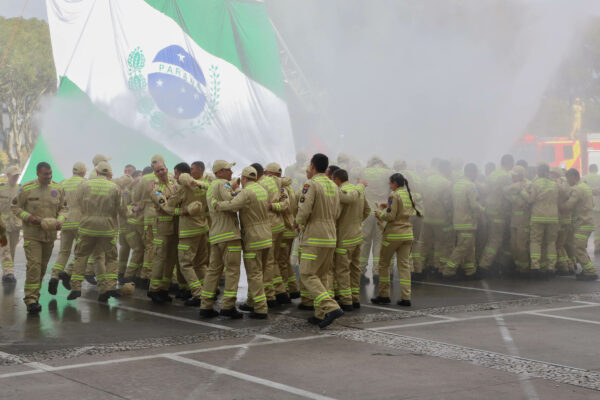 Maior contratação em dez anos: 419 bombeiros vão começar a atuar em todo o Paraná
