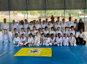 Karatecas de São Pedro do Ivaí se destacam no Campeonato Regional