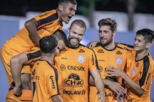 Laranja Mecânica domina o jogo e vence o Araucária ECR por 3×0