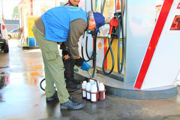 Procon Arapongas e ANP realizam fiscalização em postos de combustíveis