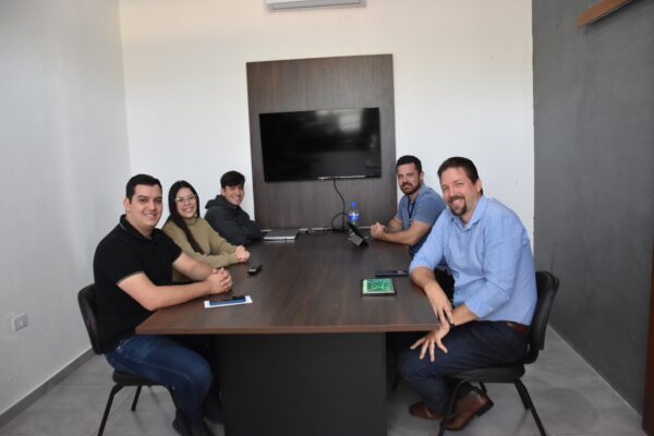 Consultores credenciados do SEBRAE firmam parceria com a sala do empreendedor de Marilândia do Sul