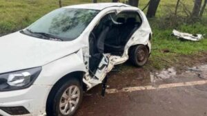 Colisão entre Gol e Corolla deixa um morto e quatro feridos na PR-490