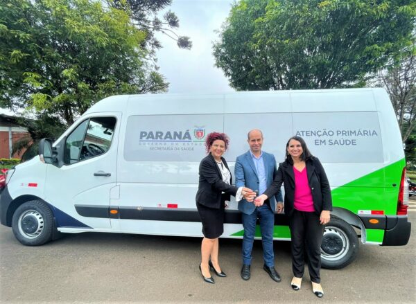 Mandaguari recebe van 0 km para reforçar a frota de veículos da Secretaria de Saúde