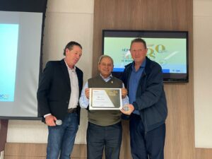 CRCPR homenageia o delegado representante Osvaldo Damião pelos mais de 50 anos de registro