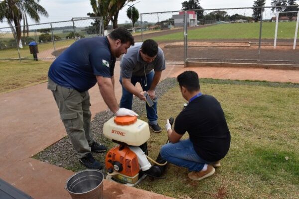 Equipe de controle de endemias de Marilândia recebe capacitação para o uso de inseticida contra o Aedes Aegypti