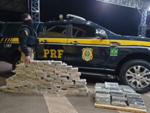 PRF apreende 150 kg de cocaína avaliados em R$ 24 mi em Jandaia do Sul