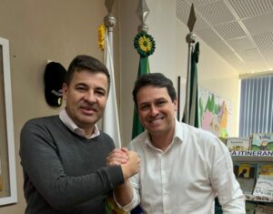 Prefeito de Apucarana recebe visita de superintendente da Casa Civil