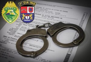 Polícia Militar de Arapongas prende indivíduo com mandado de prisão durante abordagem no Jardim Bandeirantes