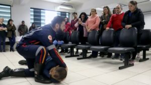 Prefeitura de Arapongas reúne 83 profissionais da saúde durante capacitação em Primeiros Socorros