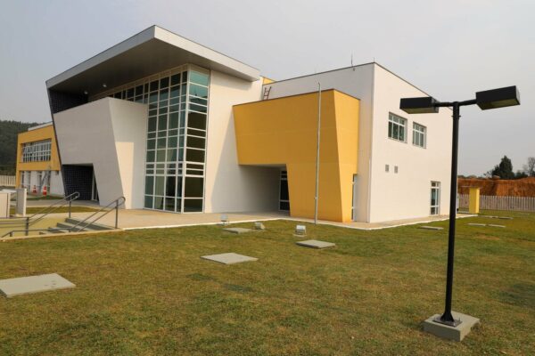 Prefeito de Arapongas envia à Câmara projeto doando terreno para construção da Delegacia Cidadã de Arapongas