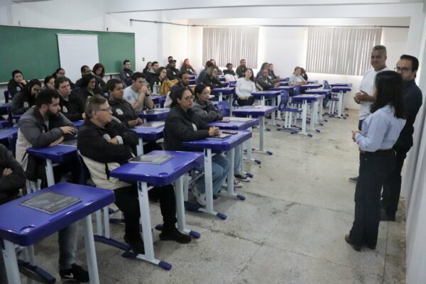 Prefeitura promove ciclo de capacitações com profissionais do Controle de Endemias