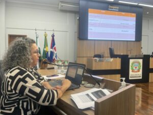 Prefeitura de Mandaguari promove audiência pública da LOA 2024; veja o vídeo