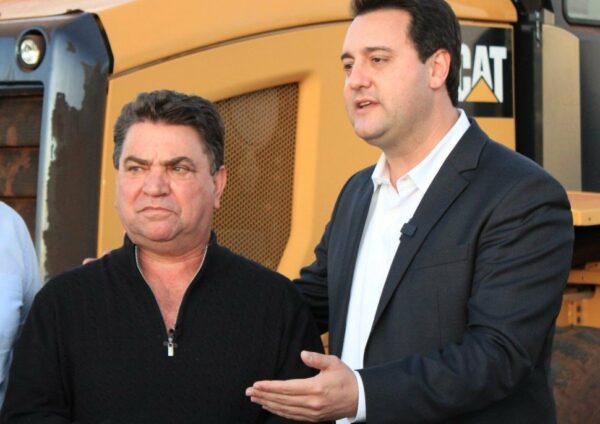 Ratinho vem a Arapongas no dia 16 para inaugurar casas, CDP e Estrada da Aliança