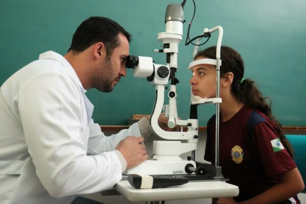 Prefeitura de Arapongas inicia 2º mutirão de oftalmologia para atender alunos da Rede Municipal