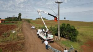 Apucarana leva iluminação LED à Vila Rural Terra Prometida