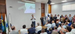 Itaipu anuncia recursos para investimentos em todos municípios do PR