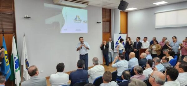 Itaipu anuncia recursos para investimentos em todos municípios do PR