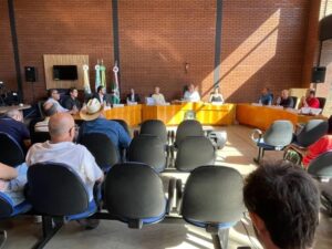 Câmara rejeita cassação do prefeito Lauro Junior em Jandaia do Sul