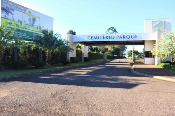 Prefeitura de Arapongas vai passar a administrar Cemitério Parque Jardim das Acácias