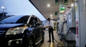 Petrobras aumenta preço da gasolina em R$ 0,41 por litro; diesel ficará R$ 0,78 mais caro nas distribuidoras