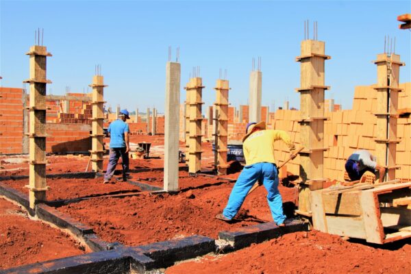 Obras do Condomínio do Idoso de Arapongas seguem em execução