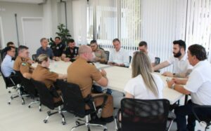 Reunião define estratégia de segurança para festividades do Aniversário de Arapongas
