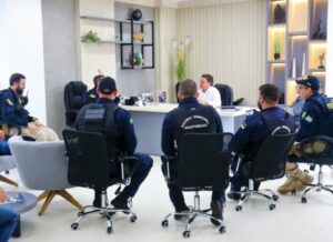 Prefeitura de Arapongas e PRF firmam termo de cooperação para fortalecimento da segurança no trânsito