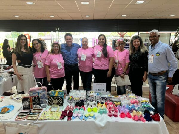 Economia Solidária de Apucarana é apresentada ao secretário nacional da área, Gilberto Carvalho