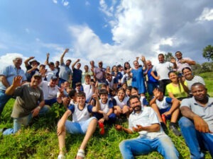 Ação de proteção de nascente em comemoração ao dia da árvore em Cambira