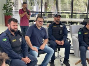 Vereador Major Arduin participa de assinatura de termo técnico Guarda Municipal e PRF por mais segurança da Avenida Maracanã