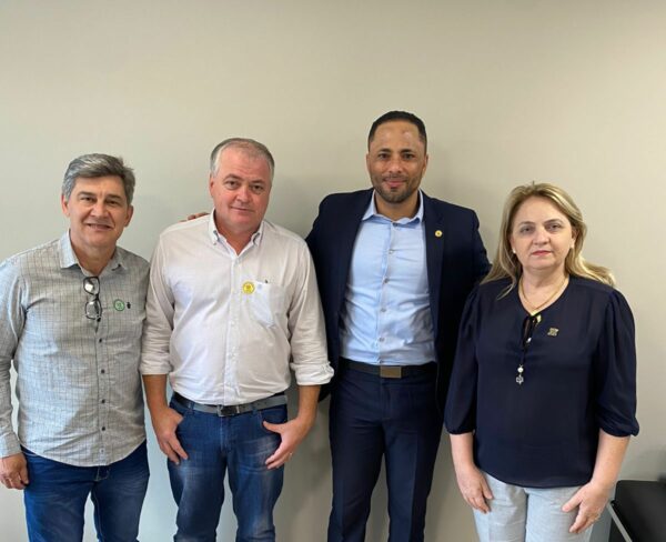 São Pedro do Ivaí: deputado Do Carmo viabiliza recursos para sustentabilidade