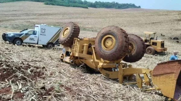 Trabalhador morre em grave acidente com pá carregadeira no Oeste do PR