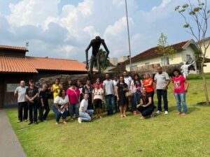 Caps de Mandaguari promove visita de pacientes a museu em Maringá