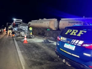 Homem morre após batida entre cinco veículos na BR-277 no Paraná