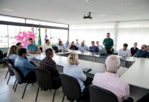 Prefeitura de Apucarana define plano para aprimorar estratégicas de “TI”