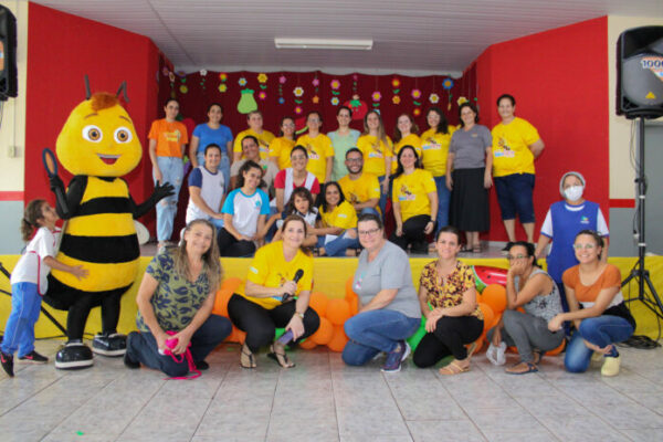 Cmei de Cambira Pequeno Paraíso finaliza Projeto União Faz a Vida do Sicredi