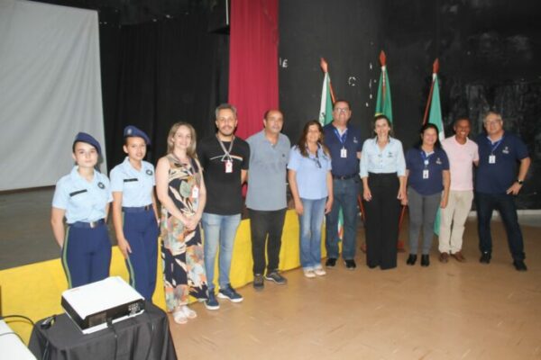 Anúncio Importante para a Comunidade Escolar de Cambira