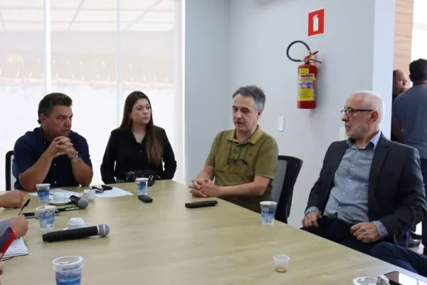 Prefeitos da Amepar discutem a instalação de usina de lixo