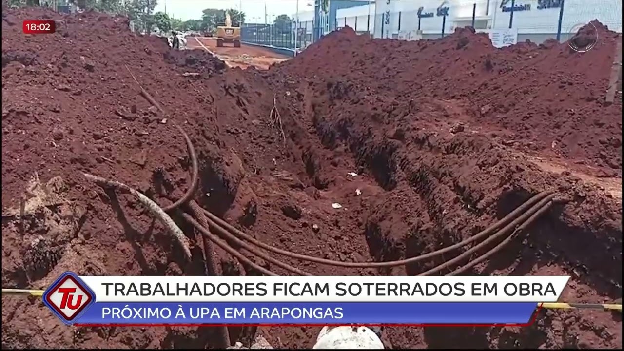 Trabalhadores ficam soterrados em valeta de obra de drenagem em Arapongas