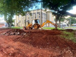 Prefeitura de Mandaguari inaugura reforma e nova iluminação da Praça Bom Pastor
